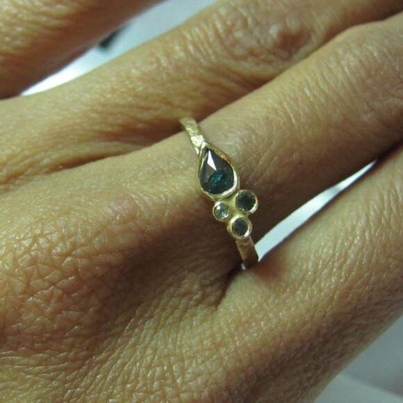 Engagement ring. 14k yellow gold blue diamond ring and 3 Tourmalines. - Picture 9 of 14